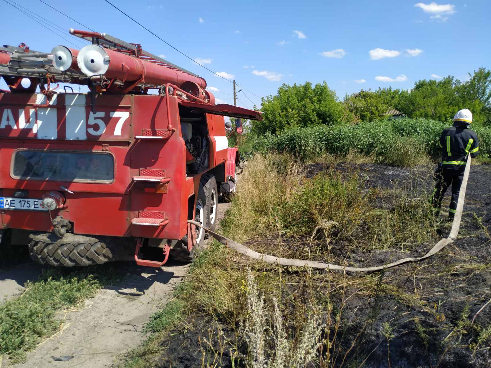 Ви зараз переглядаєте В останній день липня ліквідували пожежу: горіла суха трава