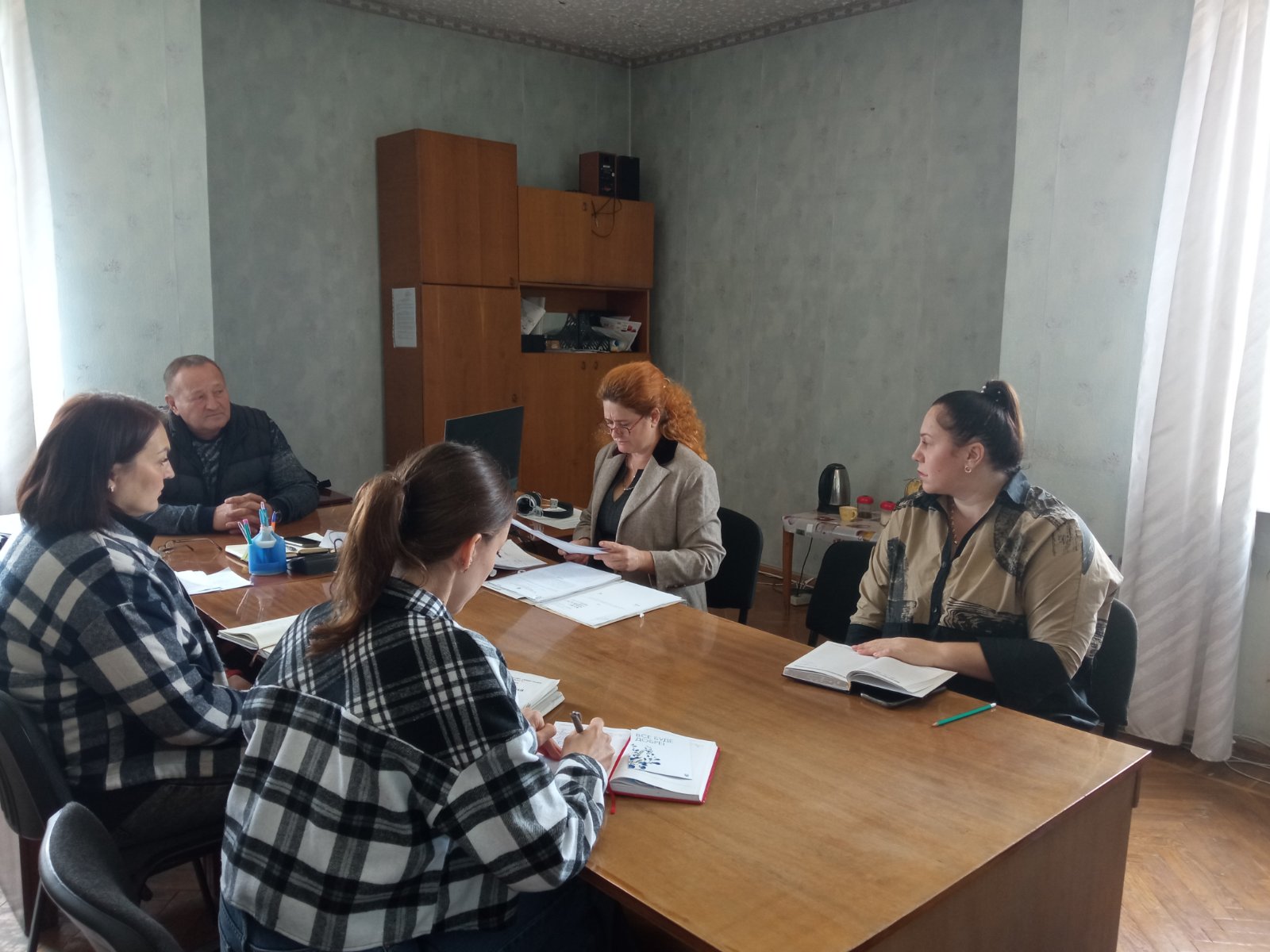 Детальніше про статтю Відбулося засідання комісії з питань захисту прав дітей Петропавлівської селищної ради