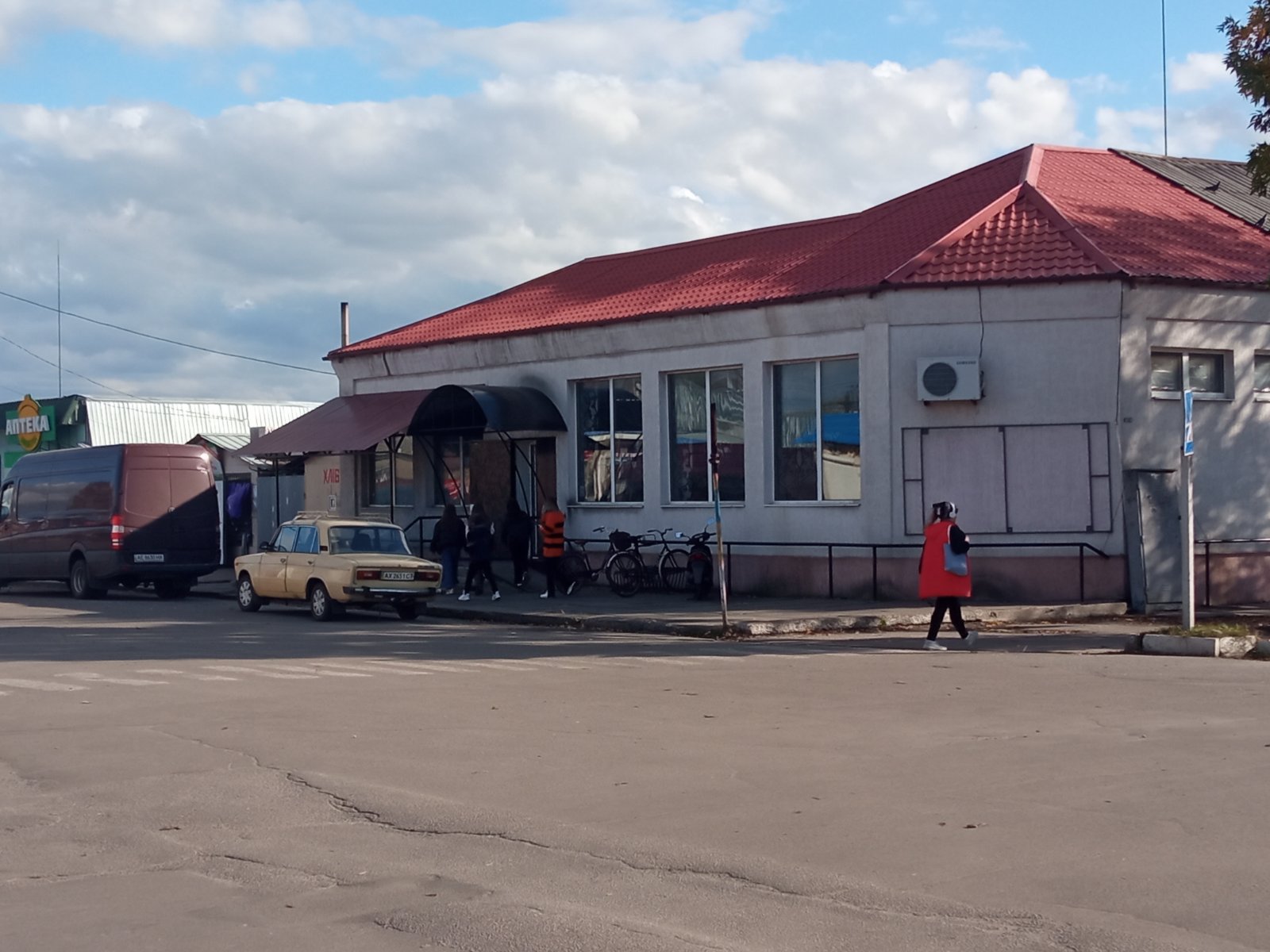 Детальніше про статтю Магазин без терміналу: недбалість чи внесок в тіньову економіку?