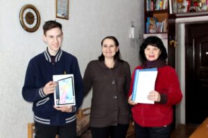 Детальніше про статтю Планшет для дистанційного навчання