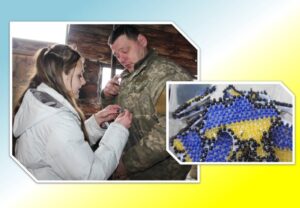 Детальніше про статтю Настя виготовила для захисників сувеніри – карту України з бісеру