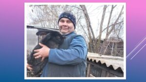 Детальніше про статтю Чорний кролик Тимко миролюбний і любить солоденьке