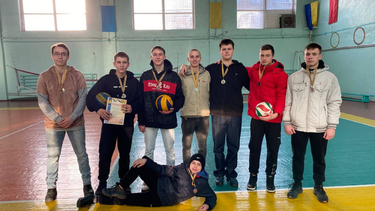 Ви зараз переглядаєте Волейболісти Петропавлівської спортивної школи – срібні призери відкритого турніру у Павлограді