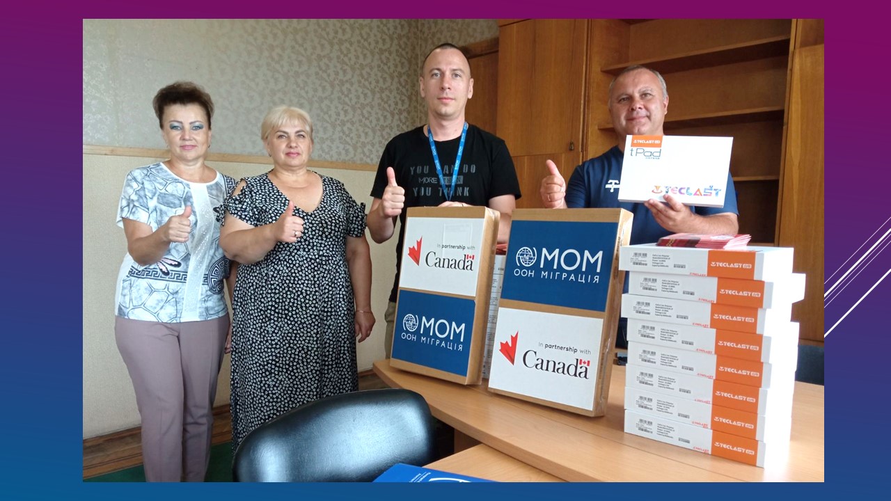 Детальніше про статтю Проєкт «Людський вимір»: нову комп’ютерну техніку отримала Петропавлівська селищна рада