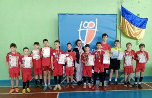 Детальніше про статтю Всеукраїнські змагання «Пліч-о-пліч»: футболісти ліцею №5 вибороли золото в міському етапі