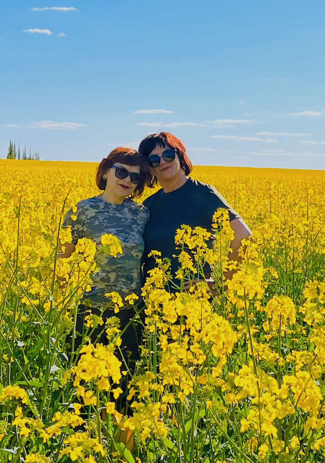 Детальніше про статтю Неймовірні волонтерки Любов Правда і Оксана Ляхімець:«В єдності наша сила!»