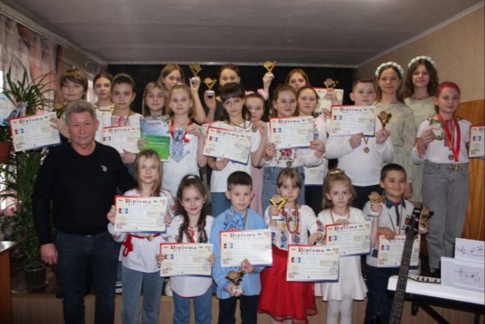 Детальніше про статтю Таланти і їх шанувальники