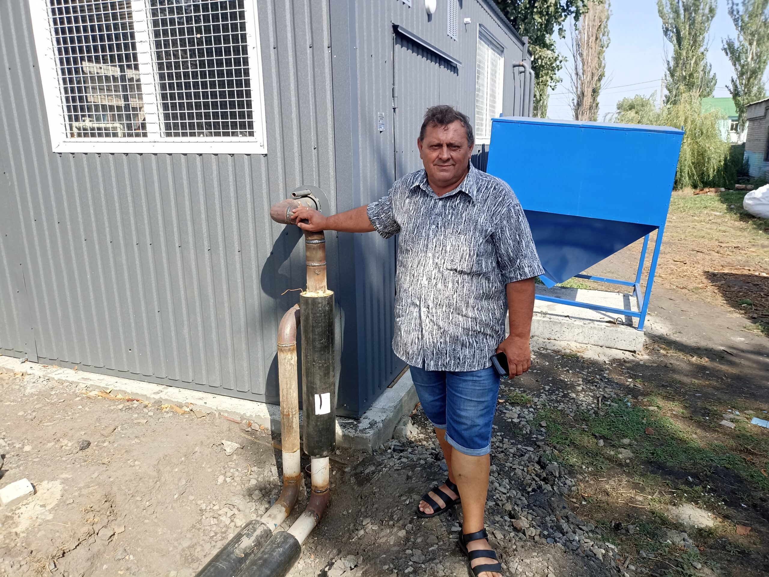 Детальніше про статтю Монтаж тепломережі : роботи йдуть за графіком.